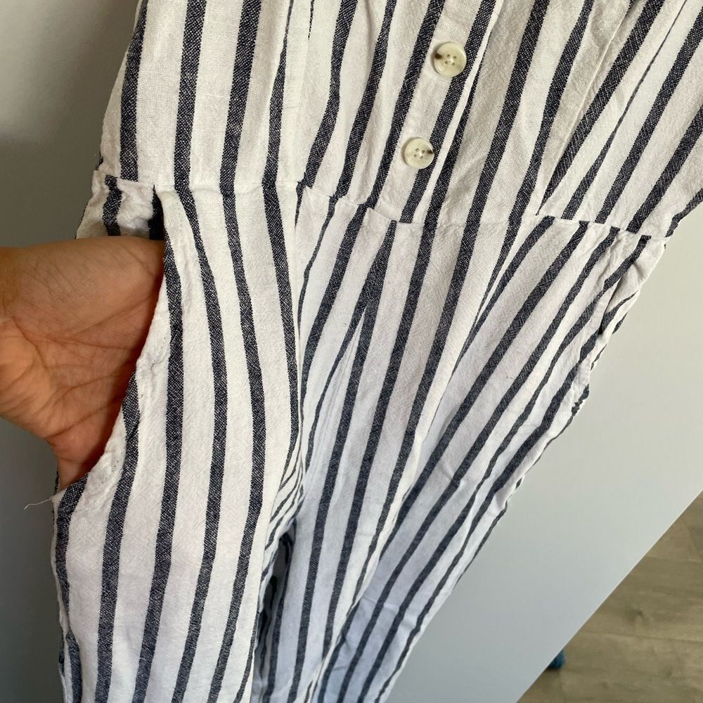 Old navy women’s xs  vertical stripes jumpsuit - Picture 3 of 8
